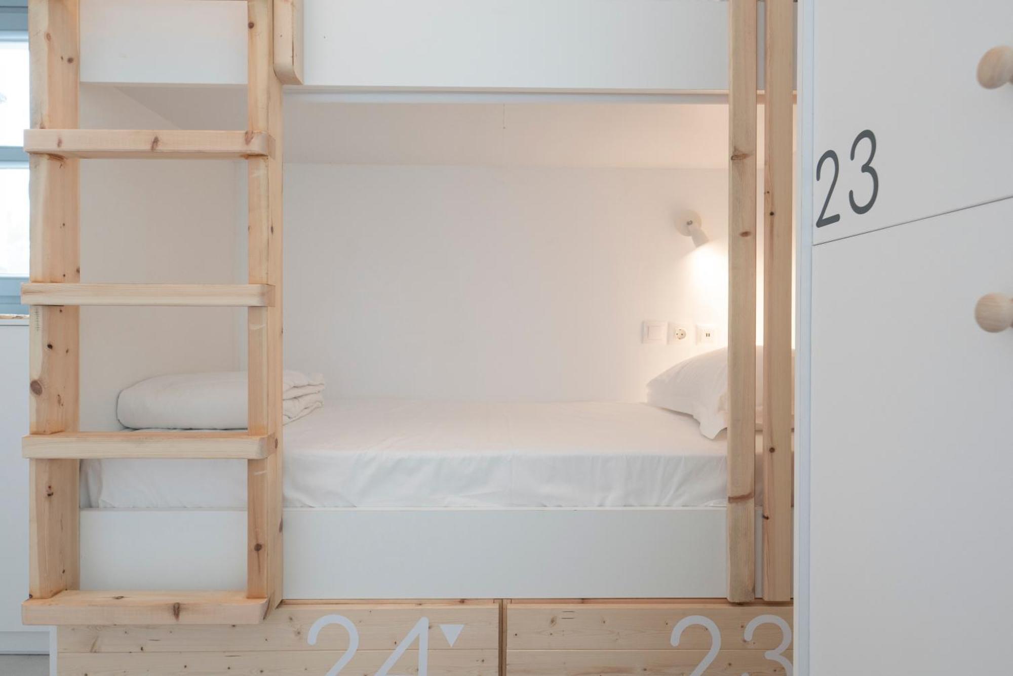 Bedspot Fira (Santorini)