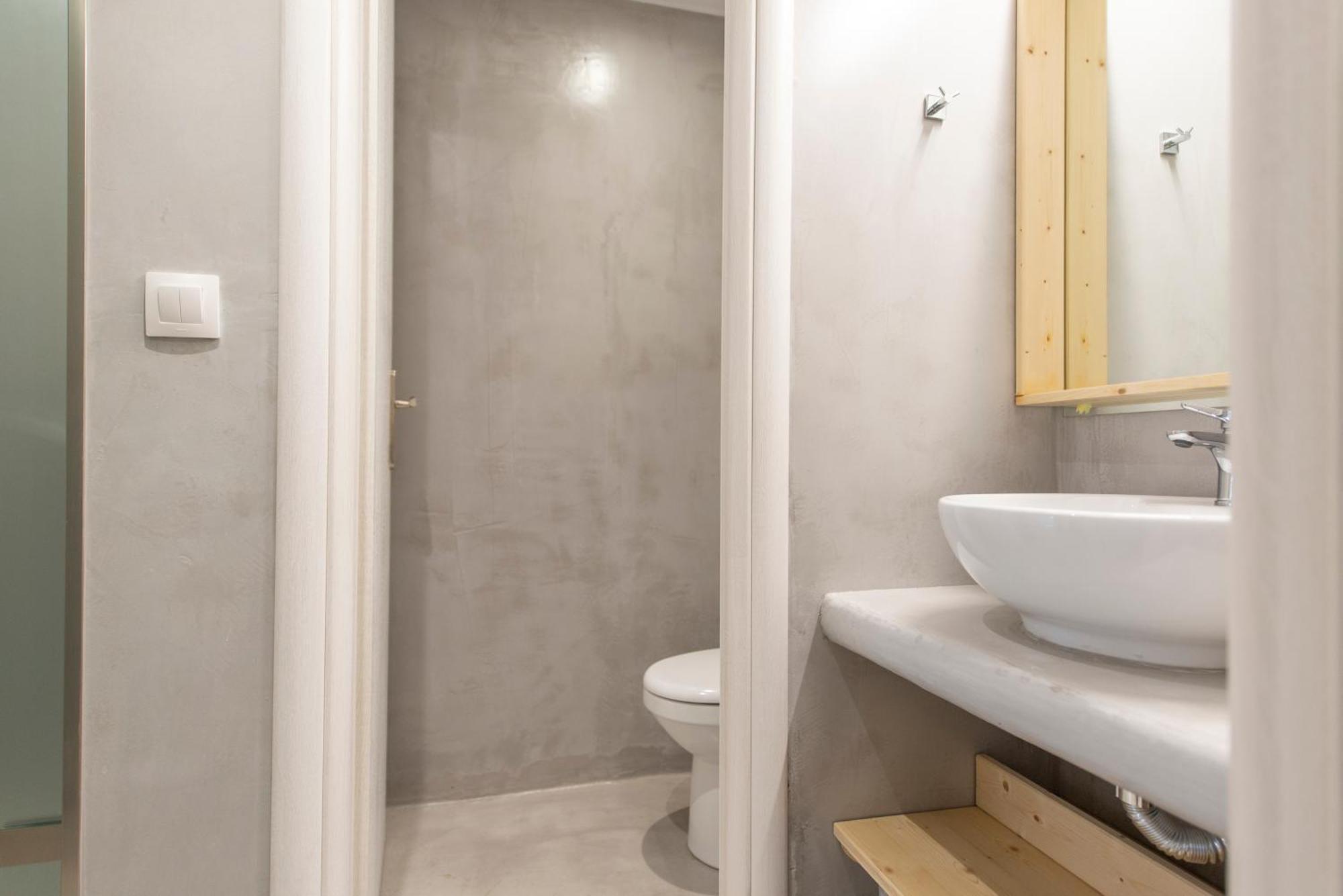Bedspot Fira (Santorini)