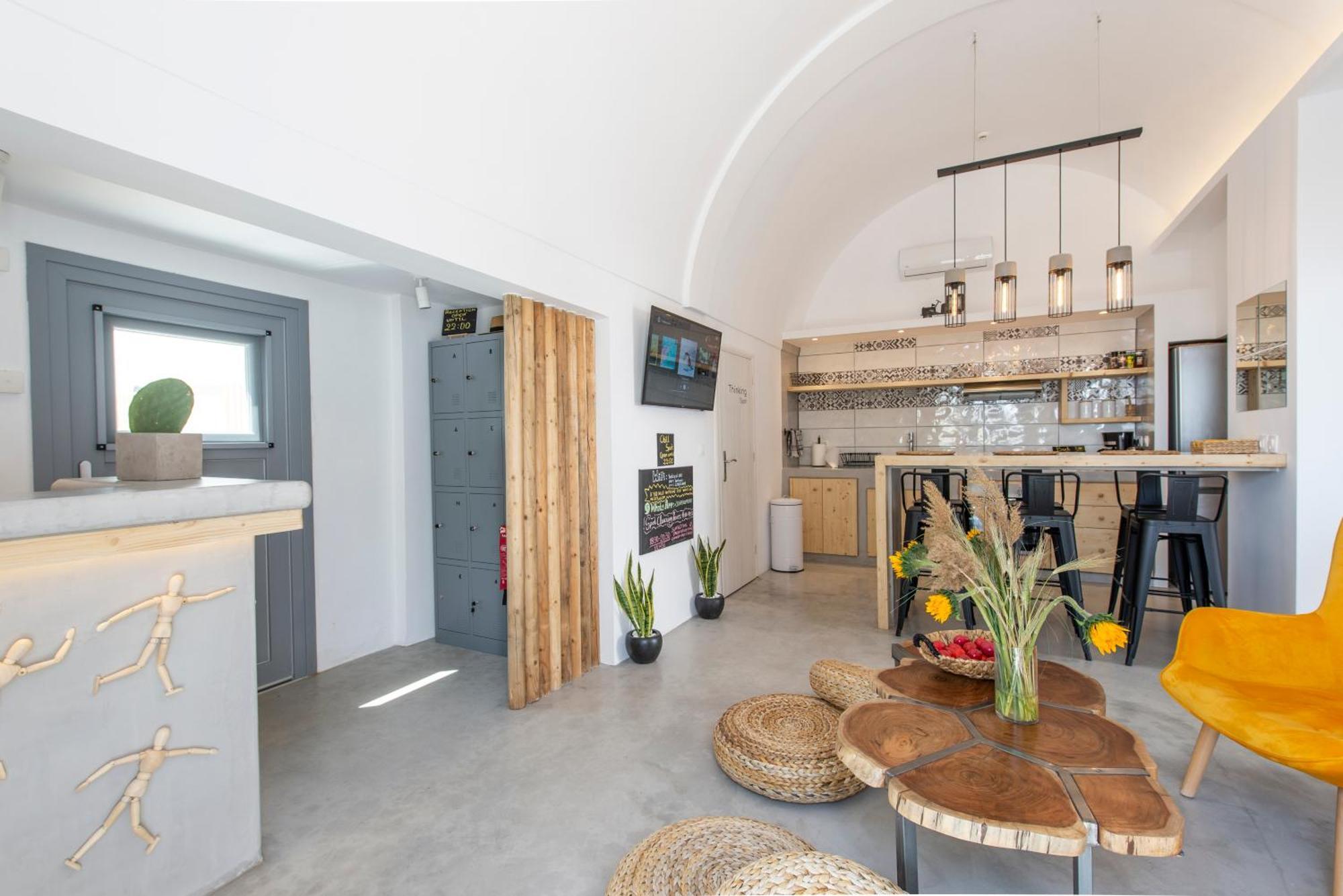 Bedspot Fira (Santorini)